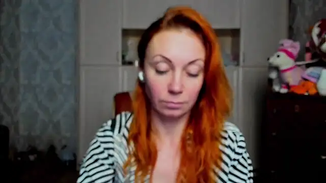 Snapshot of BrightBurst chatting on April 2026 08:12:02 AM BrightBurst online show from April 2026 08:12:02 AM