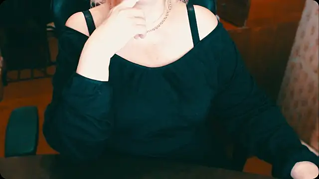 AlisaHot55 online show from December 2024 04:20:01 PM