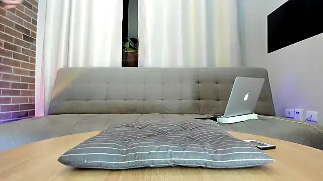 MattxFeet online show from December 2024 12:17:01 AM