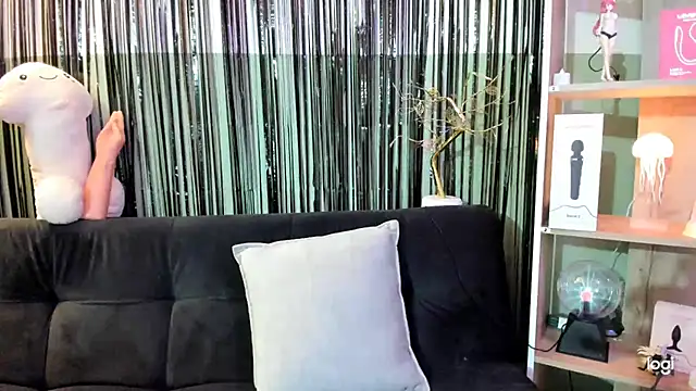 lilly sweett online show from March 2026 11:54:02 PM