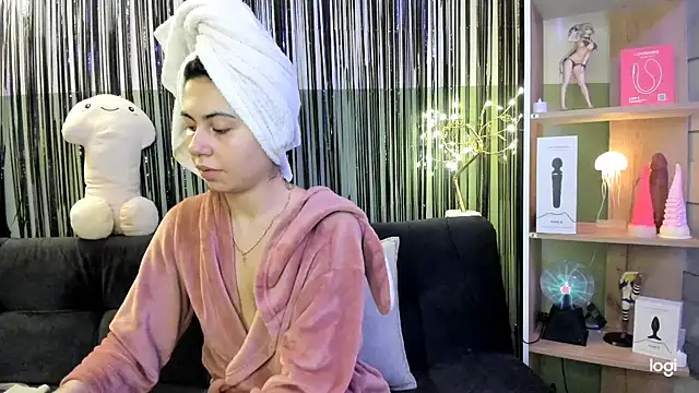 lilly sweett online show from March 2026 12:34:02 AM