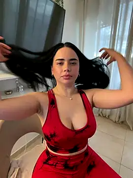 Snapshot of GeorginaJones chatting on September 2025 10:15:02 PM GeorginaJones online show from September 2025 10:15:02 PM