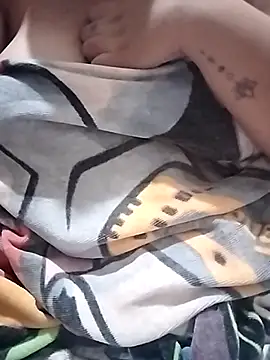 curvee Kyra online show from January 2026 12:10:01 PM