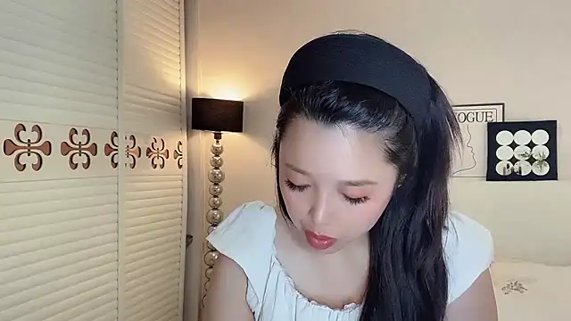 Snapshot of kk_lele chatting on June 2026 04:52:02 AM kk lele online show from June 2026 04:52:02 AM