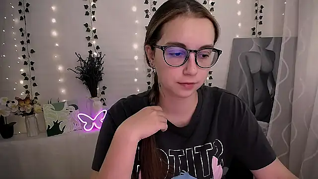 SweetPrincess  online show from September 2025 05:40:02 AM