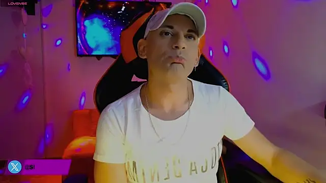 Snapshot of smangels chatting on March 2025 03:44:02 AM smangels online show from March 2025 03:44:02 AM