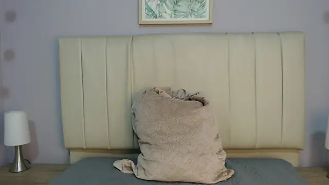 Snapshot of amy_le01 chatting on October 2025 01:12:01 PM amy le01 online show from October 2025 01:12:01 PM