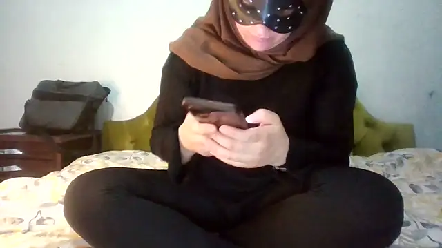 insatiableeee online show from March 2026 09:11:01 PM