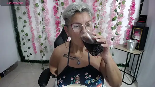 bety-cum2 online show from February 2025 08:22:01 PM