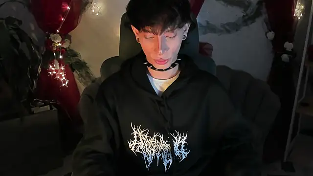 AndyWiilliams online show from April 2026 10:24:02 PM