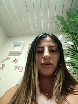 Snapshot of little_antonela chatting on October 2025 04:59:01 PM little antonela online show from October 2025 04:59:01 PM