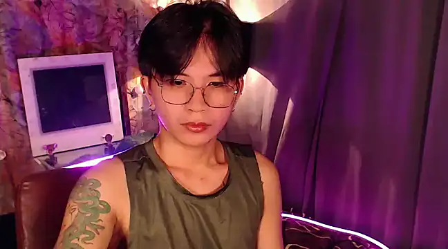 Snapshot of Sexy_Handsome_Drex chatting on December 2024 10:07:01 AM Sexy Handsome Drex online show from December 2024 10:07:01 AM