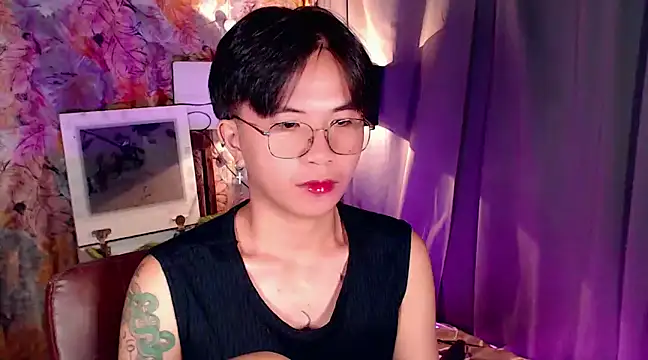 Snapshot of Sexy_Handsome_Drex chatting on January 2025 11:43:02 AM Sexy Handsome Drex online show from January 2025 11:43:02 AM