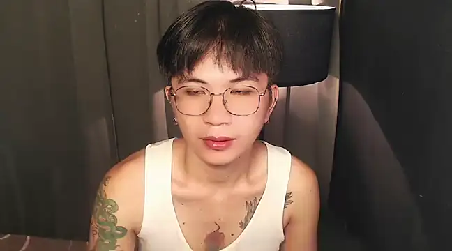 Snapshot of Sexy_Handsome_Drex chatting on February 2025 08:49:02 AM Sexy Handsome Drex online show from February 2025 08:49:02 AM