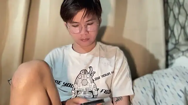 Snapshot of Sexy_Handsome_Drex chatting on September 2025 04:00:01 PM Sexy Handsome Drex online show from September 2025 04:00:01 PM