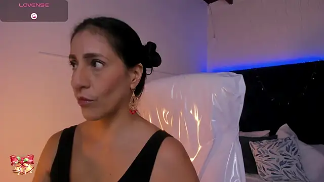 Snapshot of lauren_fit chatting on February 2025 01:52:01 PM lauren fit online show from February 2025 01:52:01 PM