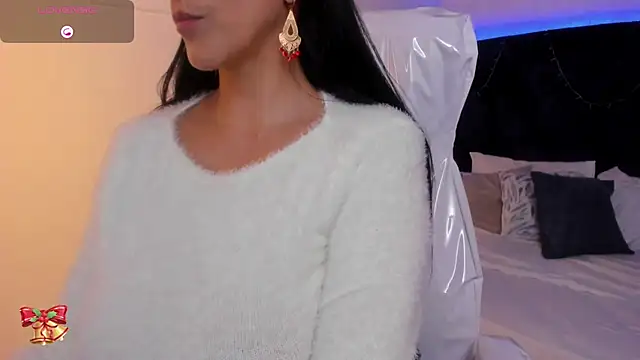 Snapshot of lauren_fit chatting on February 2025 08:40:01 PM lauren fit online show from February 2025 08:40:01 PM