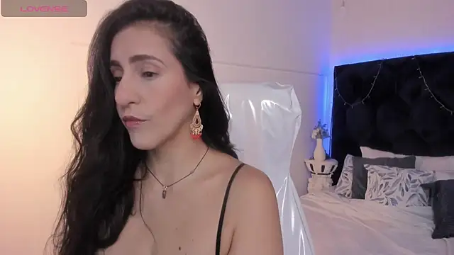 Snapshot of lauren_fit chatting on February 2025 03:05:01 PM lauren fit online show from February 2025 03:05:01 PM