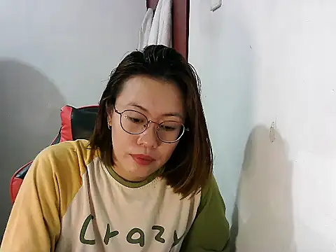 crizzybel online show from March 2025 12:09:02 AM