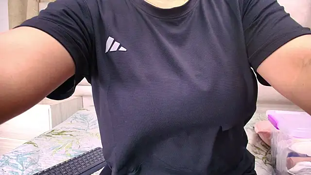 Snapshot of leon_gaby chatting on February 2025 07:16:02 PM leon gaby online show from February 2025 07:16:02 PM