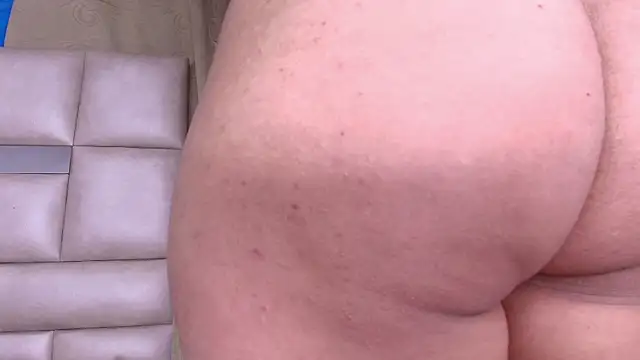 Snapshot of leon_gaby chatting on March 2025 10:22:02 PM leon gaby online show from March 2025 10:22:02 PM