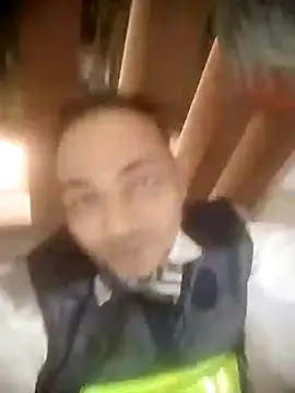 hot-man12xh online show from December 2025 04:01:01 PM