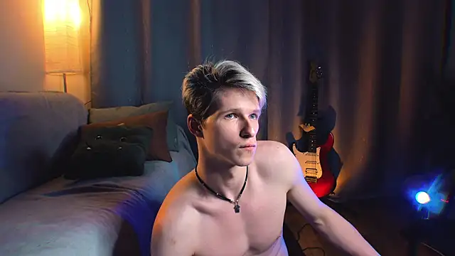 Breston Sweet online show from February 2026 03:21:01 PM