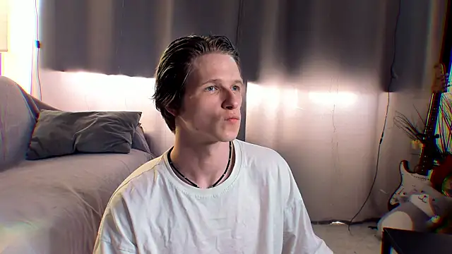 Snapshot of Breston_Sweet chatting on June 2026 05:01:02 PM Breston Sweet online show from June 2026 05:01:02 PM