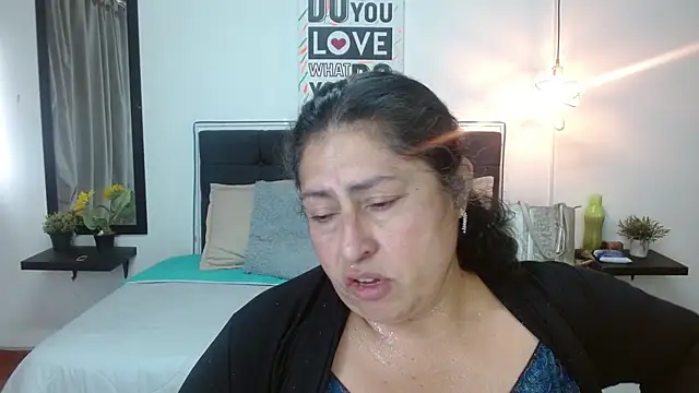 Keyla01  online show from October 2025 02:40:01 PM