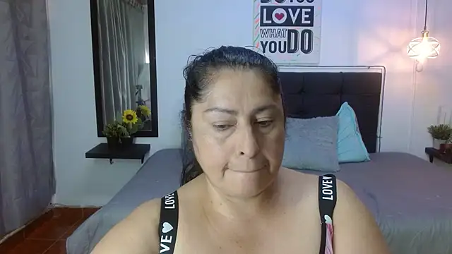 Keyla01  online show from February 2026 07:17:02 PM