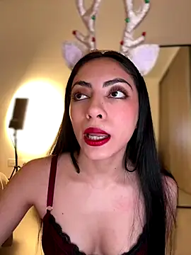 martiiaciar online show from December 2025 11:45:01 PM