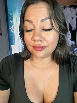 Snapshot of ValeryGrey chatting on July 2026 10:14:01 PM ValeryGrey online show from July 2026 10:14:01 PM