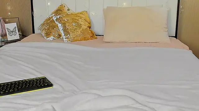 Snapshot of mailymilf chatting on November 2025 03:01:02 PM mailymilf online show from November 2025 03:01:02 PM