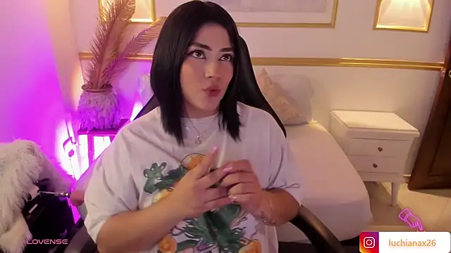 lucy26  online show from March 2025 05:12:01 AM