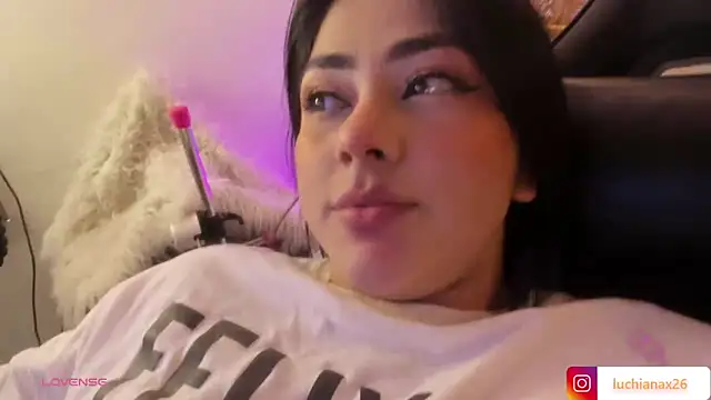 lucy26  online show from March 2025 08:15:01 AM