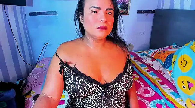 Snapshot of luciana_osorno chatting on February 2025 08:42:02 AM luciana osorno online show from February 2025 08:42:02 AM