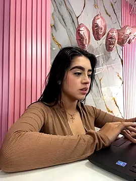 Victoria adaams online show from December 2025 09:01:02 PM