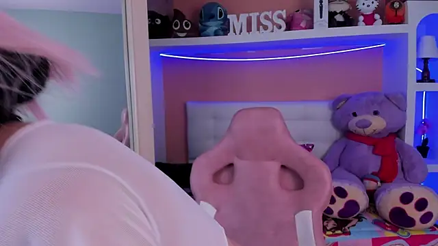 miss sharlotte18 online show from April 2026 11:05:02 AM