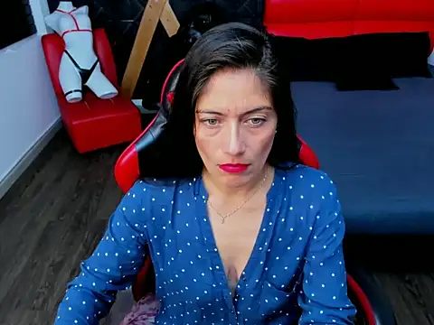 AnnyMilet  online show from July 2026 01:28:01 PM