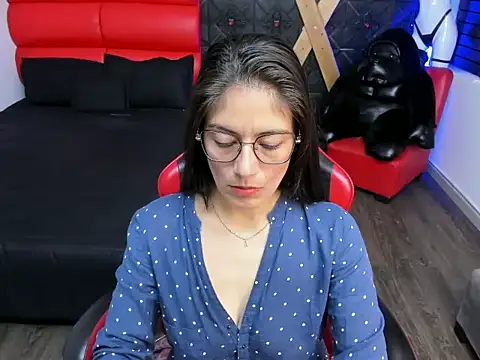 AnnyMilet  online show from July 2026 01:50:01 PM