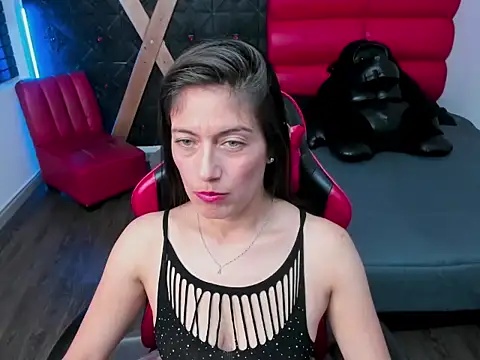 AnnyMilet  online show from July 2026 02:13:01 PM