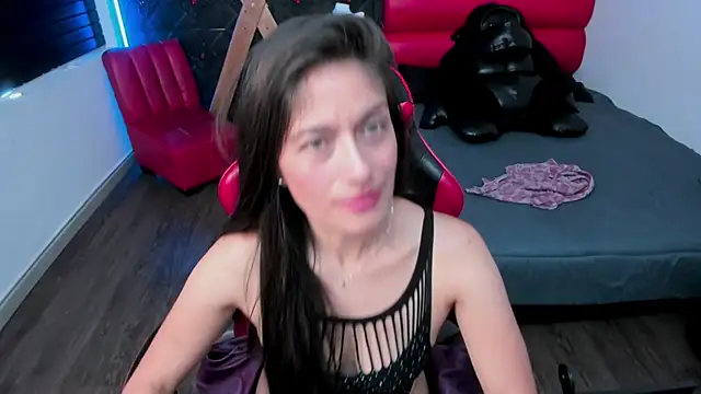 AnnyMilet  online show from July 2026 04:39:33 PM