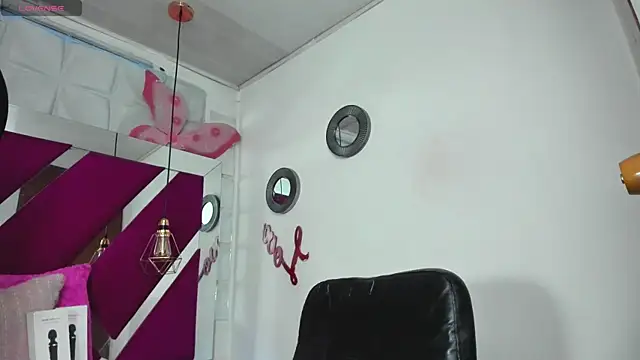 Penelope Tits online show from December 2024 12:33:01 AM
