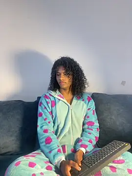 Lucas eevans online show from November 2025 12:49:02 PM