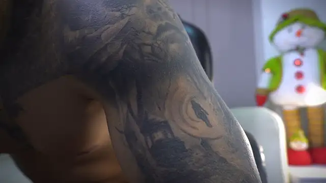 Frank Farrell online show from November 2025 10:10:01 PM