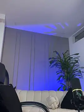 Snapshot of Frank_Farrell chatting on April 2026 07:37:01 PM Frank Farrell online show from April 2026 07:37:01 PM