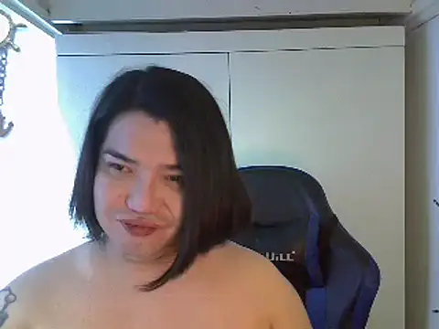 Snapshot of StrawberryWine07 chatting on March 2025 04:49:02 AM StrawberryWine07 online show from March 2025 04:49:02 AM