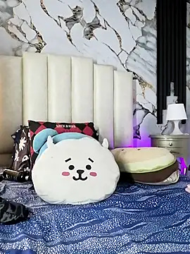 mollieblue69 online show from November 2025 01:22:02 PM