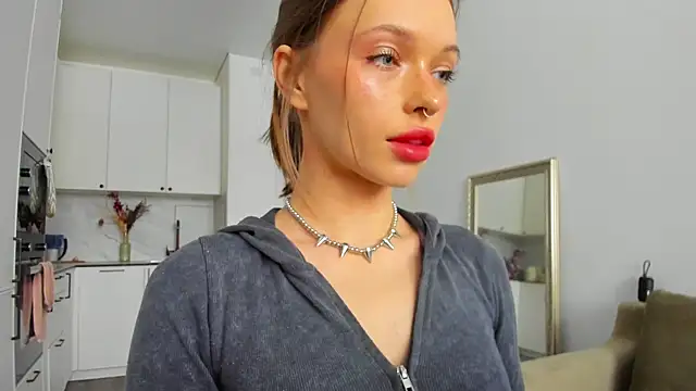 Kossie  online show from February 2025 12:21:02 PM