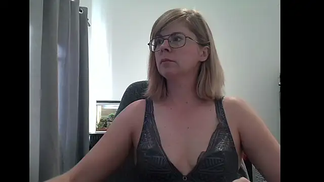 SavannaGirly online show from March 2025 08:02:02 AM